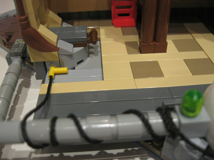 LEGO MOC - Because we can! - Switzerland of 'Clean' toilets: подвод шланга для откачки<br />
дыма
