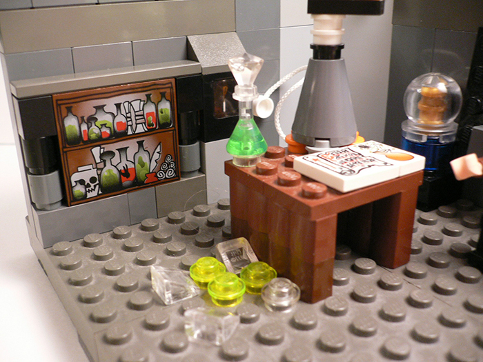 LEGO MOC - Because we can! - Nikola Tesla: Колба с хрустальной затычкой. Одна упала и разбилась (Тесла взмахнул рукой) Вещество вступило в химическую реакцию с кислородом и изменило цвет