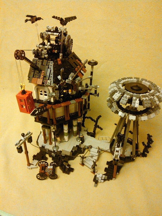 LEGO MOC - Because we can! - Wireless Electricity: снизу непонятная телега.