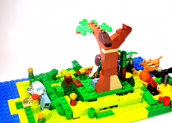 LEGO MOC - Because we can! - Discovery Island: Сзади.