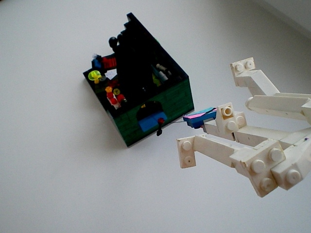 LEGO MOC - Because we can! - 'Воздушный змей Бенджамина Франклина': Молния ударила в воздушного змея. Минуты ожидания великого ученого прошли не зря!