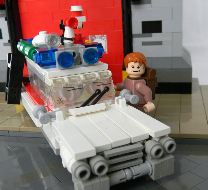 LEGO MOC - Heroes and villians - Ghostbuster's firehouse!: Ещё несколько общих видов: