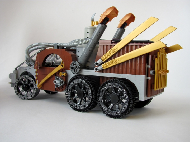 LEGO MOC - Steampunk Machine - Excalibur: <br><i>-Capacious cargo bay.</i><br>