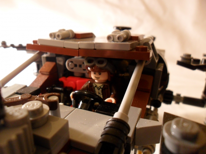 LEGO MOC - Steampunk Machine - DeLorean STEAM Machine: Вот Марти сел за руль)