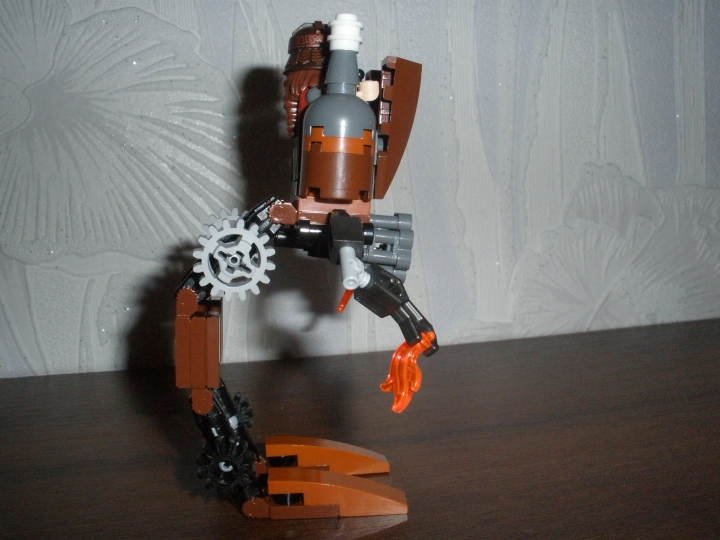 LEGO MOC - Steampunk Machine - шагоход гимли : вид сбоку 