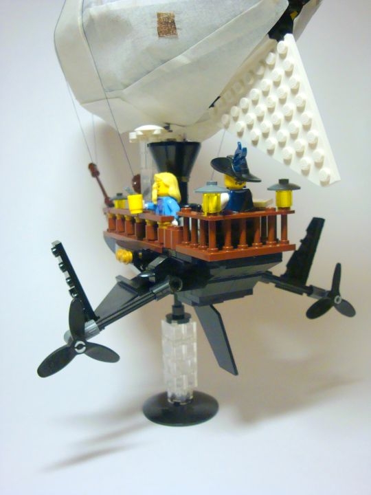 LEGO MOC - Mini-contest 'Zeppelin Battle' - Towards New Adventures