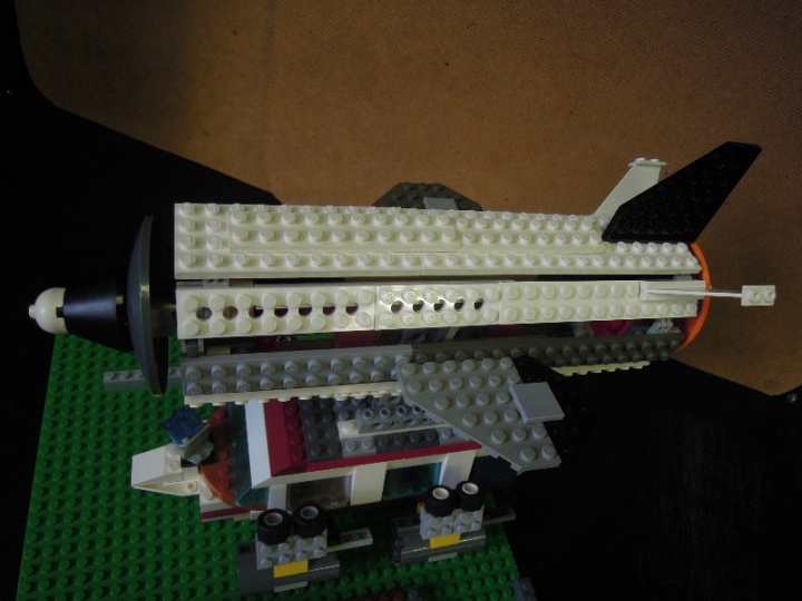 LEGO MOC - Mini-contest 'Zeppelin Battle' - Flying Bus