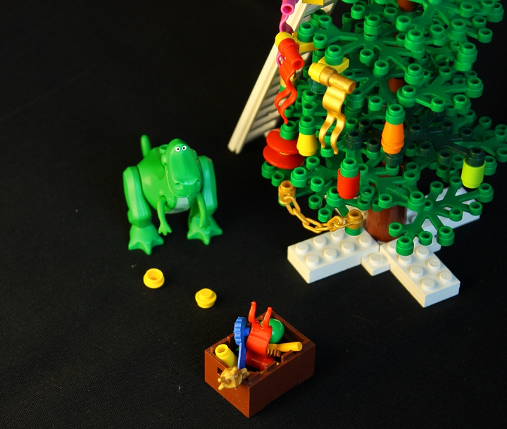 LEGO MOC - New Year's Brick 2014 - New Year Jurassic: ...