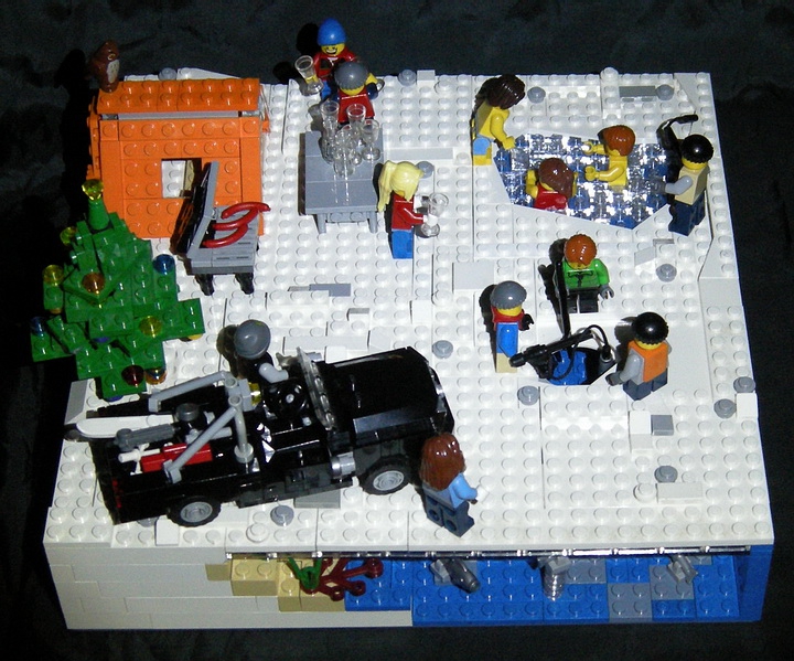 LEGO MOC - New Year's Brick 2014 - Новый год у лунки.: В преддверии наступления Нового года, несколько молодых людей взяли свои бокалы, приглашая и других к столу.<br />
<br />
<br />
<br />
А теперь оставим молодых людей праздновать Новый год…<br />
