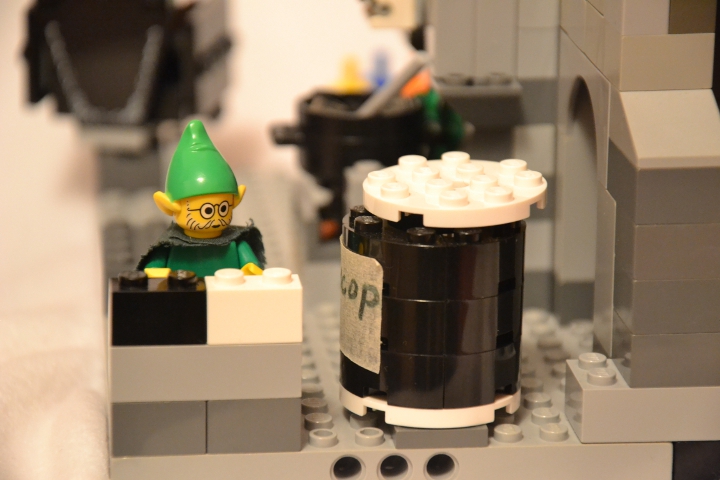 LEGO MOC - New Year's Brick 2014 - 'В глубине виллы 'Ночной кошмар'...