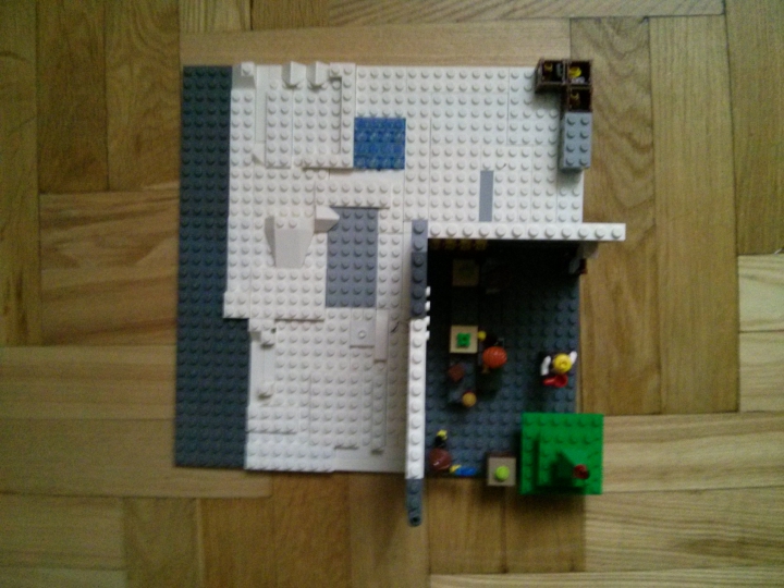 LEGO MOC - New Year's Brick 2014 - С Новым Годом!: Вид с верху без крыши дома.