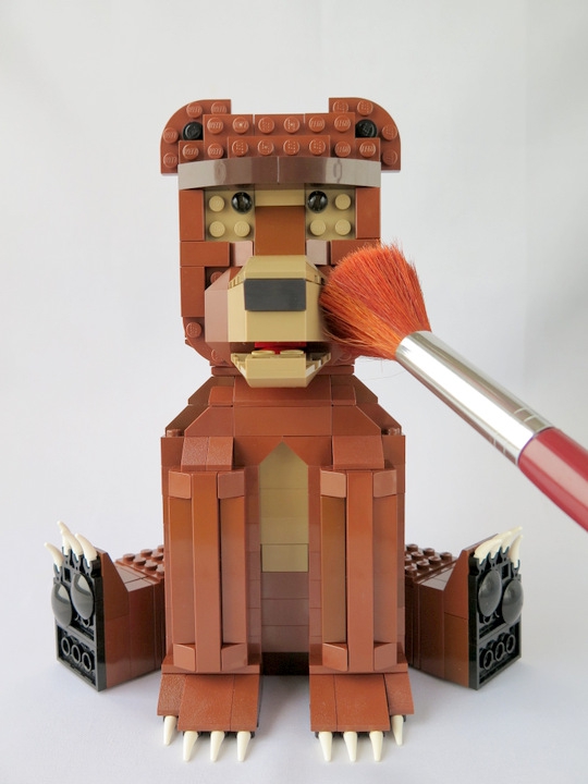 LEGO MOC - 16x16: Animals - Bruin: Сейчас прихорошусь и начнём...