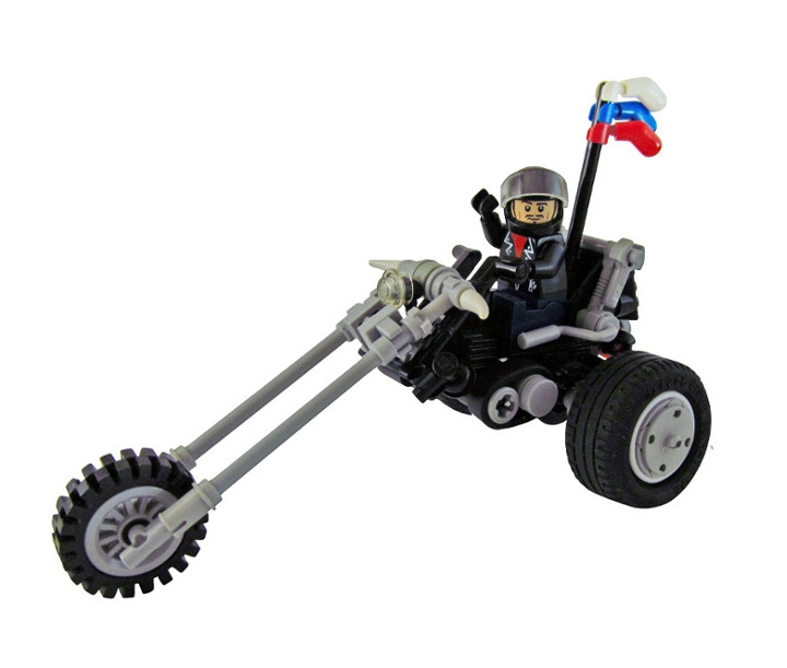 LEGO MOC - Mini-contest 'Lego Technic Motorcycles' - Siberian Wolf: 'Здорово бродяги! Как поживаете? Сегодня мне предстоит дорога дальняя...' 