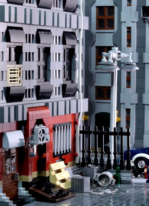 LEGO MOC - LEGO Architecture - NY streets: Здание напротив заброшенного склада. Не самая чистая улица, не самый спокойный переулок.