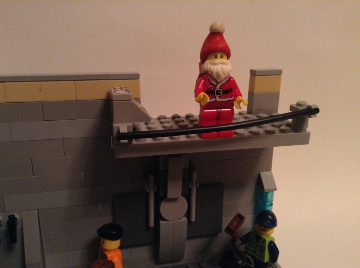 LEGO MOC - New Year's Brick 3015 - Завтра была война...: И напоследок - тот, без кого и через миллион лет не обойдется ни один Новый год!!