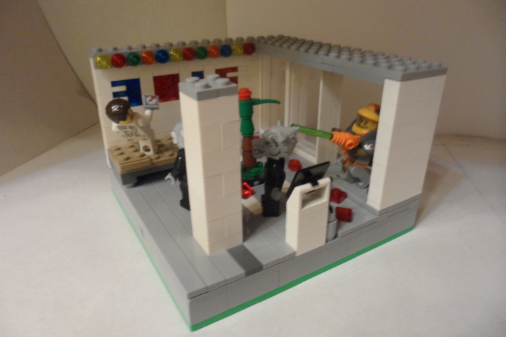 LEGO MOC - New Year's Brick 3015 - Прерванный праздник: Рассмотрим работу.