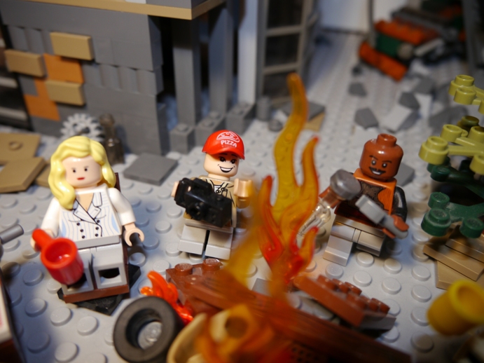 LEGO MOC - New Year's Brick 3015 - Новогодняя ночь 3015: Мальчик-фотограф тратит дифицитную память мыльницы 