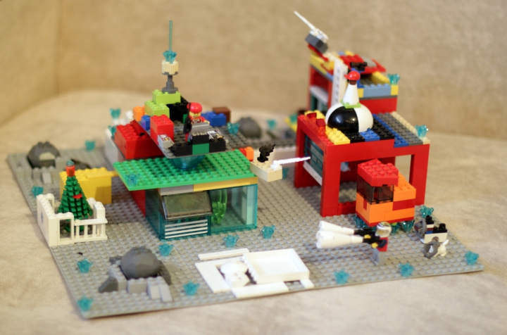 LEGO MOC - New Year's Brick 3015 - Новый год на Меркурии.: Общий вид.