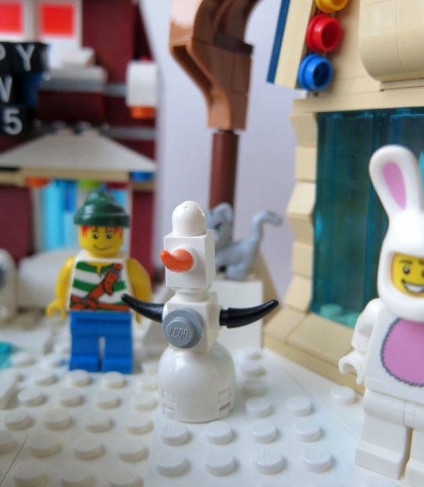 LEGO MOC - New Year's Brick 3015 - В кругу друзей: Снеговик.
