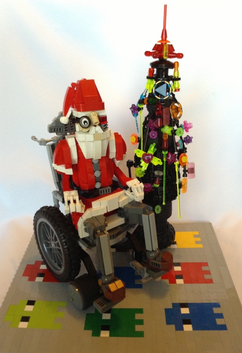 LEGO MOC - New Year's Brick 3015 - Дед мороз 3015: Дедушке морозу очень понравилась елочка и то как ее украсили