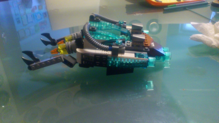 LEGO MOC - Submersibles - Подводный исследователь: Вид сбоку