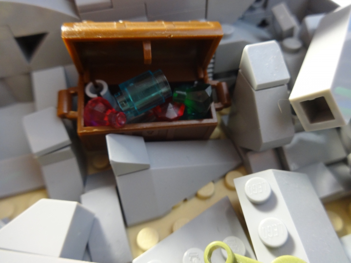 LEGO MOC - Submersibles -  Глубоководный исследовательский батискаф: сундук!!, с драгоценностями.