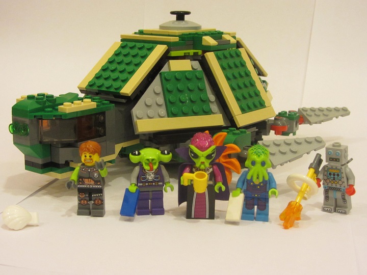 LEGO MOC - Submersibles - Тортилус: Тортилус и команда: Зафод, Форд, Триша, Артур и Марвин.
