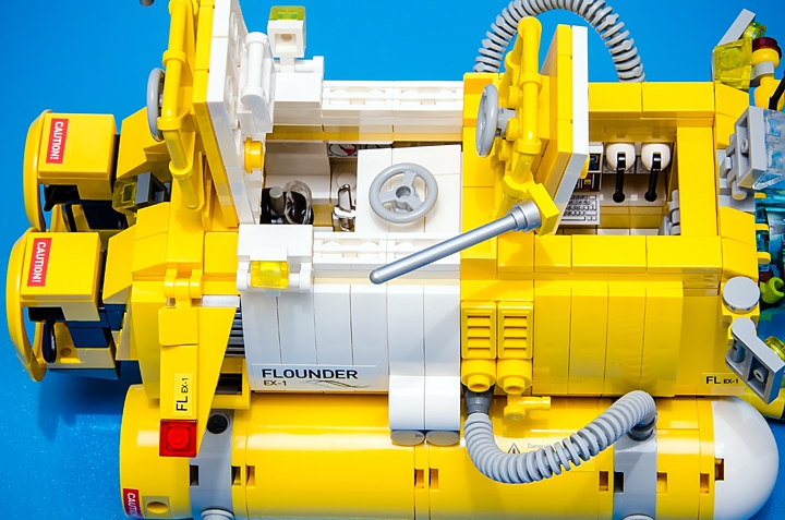 LEGO MOC - Submersibles - FLOUNDER EX-1: Шлюзовой люк