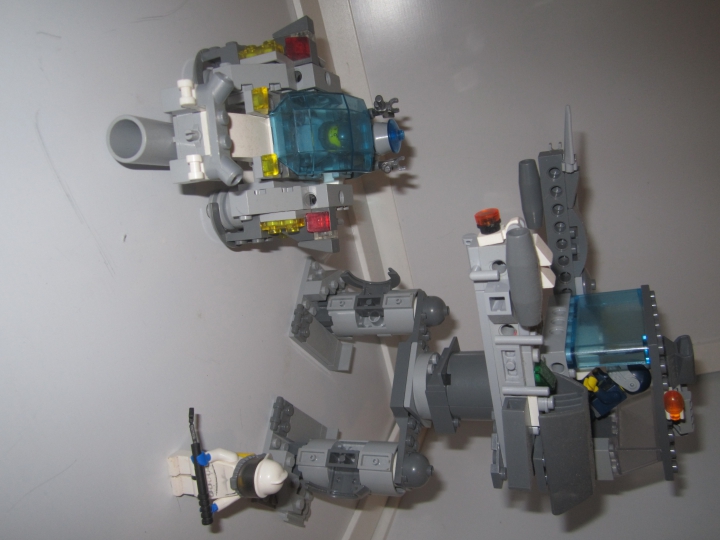LEGO MOC - Инопланетная жизнь - Оpponunt-13. Линия контраста.: Исследовательская мощь, предоставленная нам Альянсом Федераций.<br />
(прошу прощения за повернутое  фото - беспилотник самовольно перевернул его)