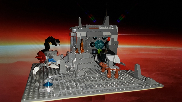 LEGO MOC - Инопланетная жизнь - Жизнь на планета Ореол: Климат здесь очень суровый. Температура на планете в среднем достигает -230 градусов по Цельсию. Однако существам, живущим на Ореоле, это не вредит. Они приспособлены к условиям этой планеты.