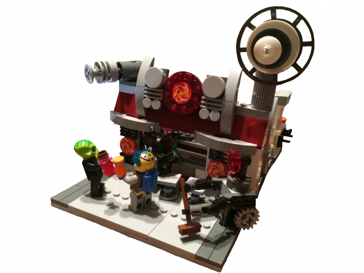 LEGO MOC - Инопланетная жизнь - Cafe 'FlameSpice': Общий вид на космическое кафе 'FlameSpice'. Пара клиентов что-то отмечает, космомух делает свой заказ, а робот CaCAO занят уборкой.
