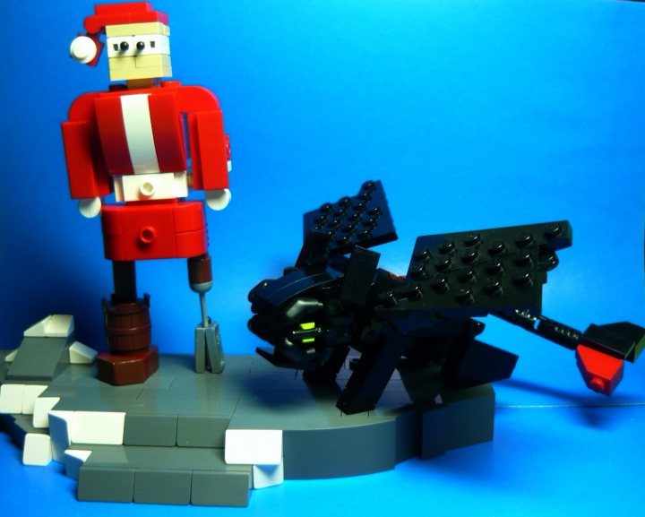 LEGO MOC - New Year's Brick 2016 - «Новый Год на острове Олух»: Общий вид работы. Я изобразил основных героев, Иккинга и его дракона Беззубика. Они находятся на некой скалистой возвышенности покрытой снегом.