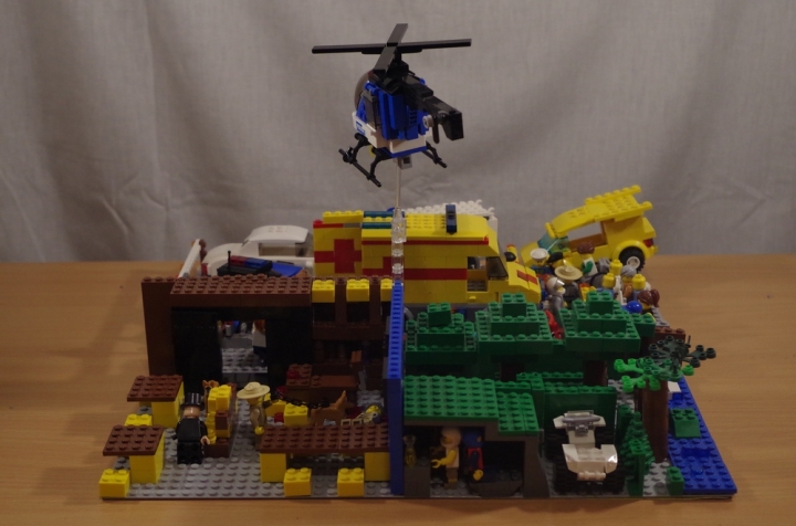 LEGO MOC - Detective Contest - Убийство и кража в спортбаре 'Шахта золота' на конце города.: Вид с другой стороны.