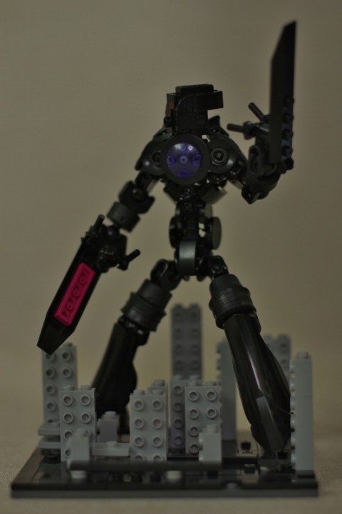 LEGO MOC - 16x16: Mech - Amethyst Judgement: <i>Так испейте же чашу своего греха до дна, и вкусите горечь его. Мир же ваш будет предан обновлению и очищению, и избавлен будет от вашего порока.</i>