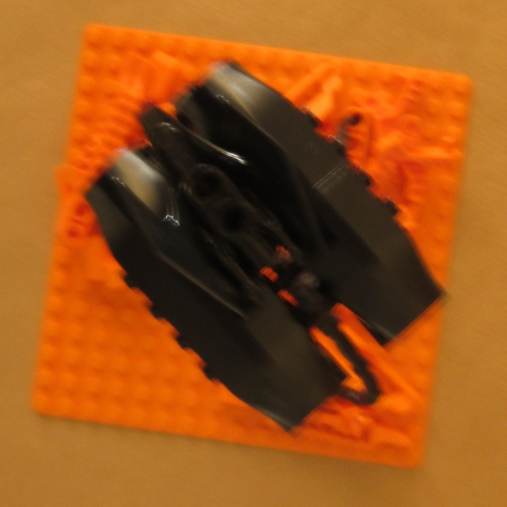 LEGO MOC - 16x16: Mech - Марсианский Треножник: На основании помещается без проблем, но запечатлеть это было довольно сложно х)<br />
<br />
Всем спасибо!