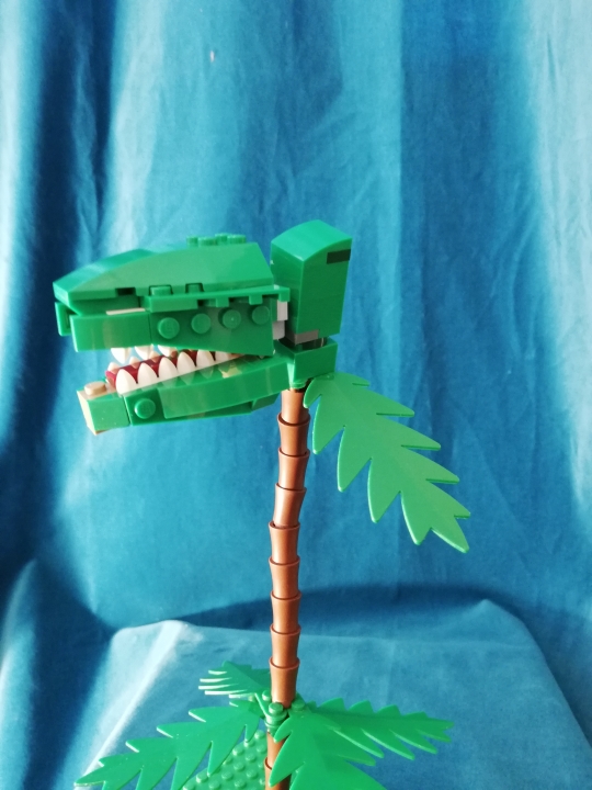 LEGO MOC - 16x16: Botany - Рося́нка (лат. Drósera)