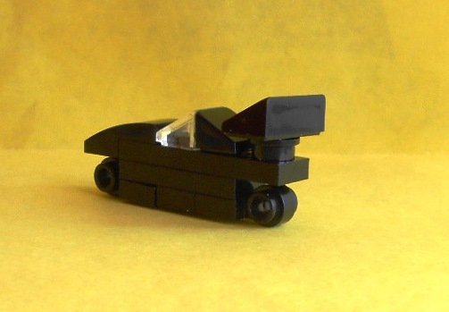 LEGO MOC - 16x16: Batman-80 - Микробэтмобиль: Вид сзади.