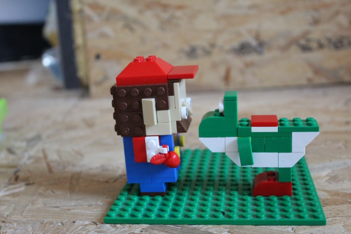 LEGO MOC - 16x16: Chibi - Марио: М: - Почему ты не ешь яблоко? <br />
Й: - Йоши!!! 