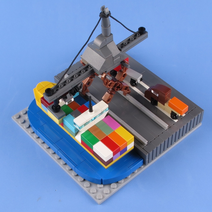 LEGO MOC - 16x16: Micro - МорПорт: Техническое фото 3 (спереди-справа).