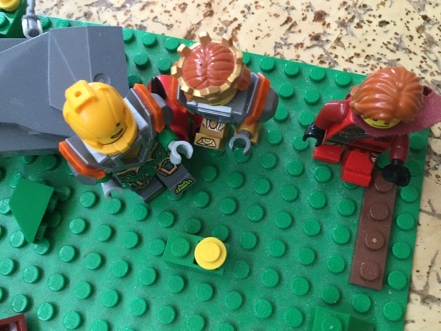 LEGO MOC - Младшая лига. Конкурс 'Средневековье'. - Рассказ битва у знахаря : (Кваркин)Эта история началась тут Фред 