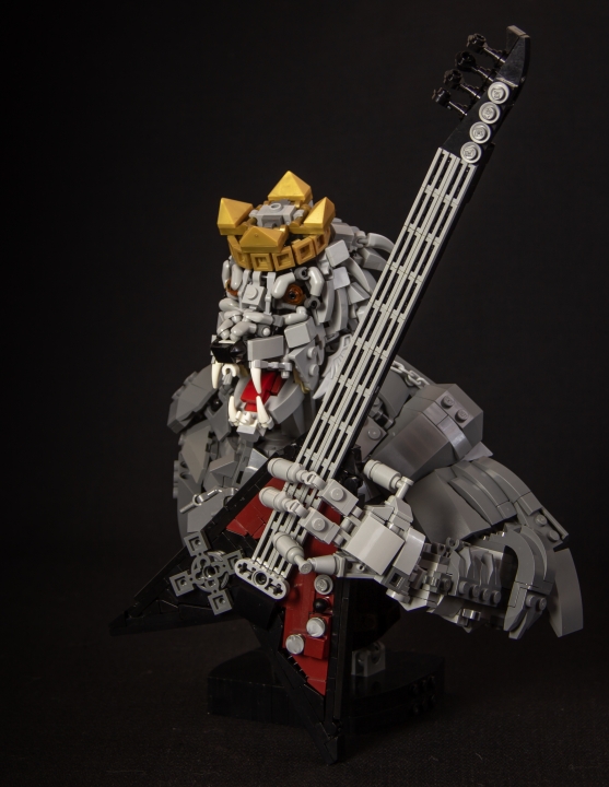 LEGO MOC - LEGO-конкурс 16x16: 'Все работы хороши' - We are the Wild: Собственно, вдохновением для работы послужила группа Powerwolf, чей образ вервольфа с обложки альбома я и выбрал для интерпретации профессии профессии рок-музыканта <br />
