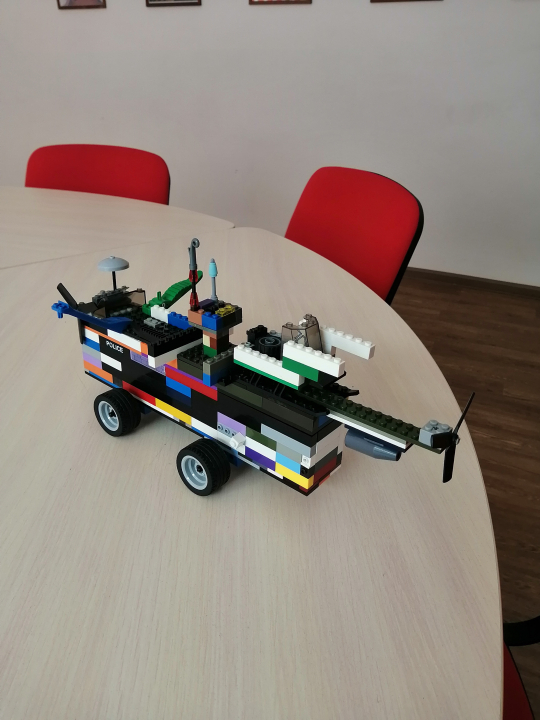 LEGO MOC - LEGO-конкурс 'Путь к звездам' - 'Автобус - Луноход'