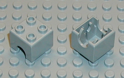 3652
