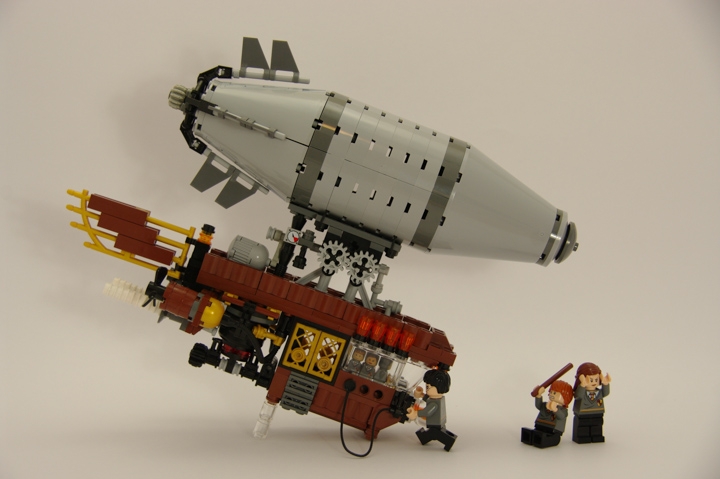 LEGO MOC - Mini-contest 'Zeppelin Battle' - Zeppelins in Hogwarts: И оказалась права!..