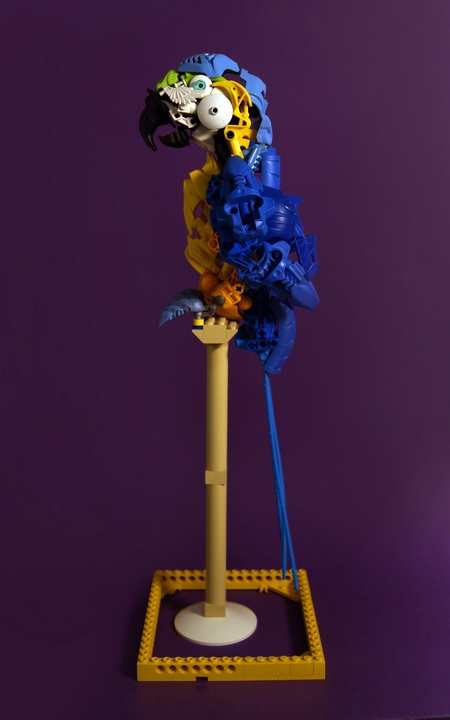LEGO MOC - 16x16: Animals - Blue-and-yellow Macaw