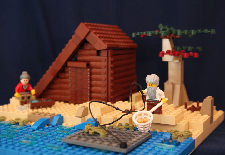 LEGO MOC - Russian Tales' Wonders - The Tale of the Fisherman and the Fish (A.S.Pushkin): Старик вытаскивает рыбку