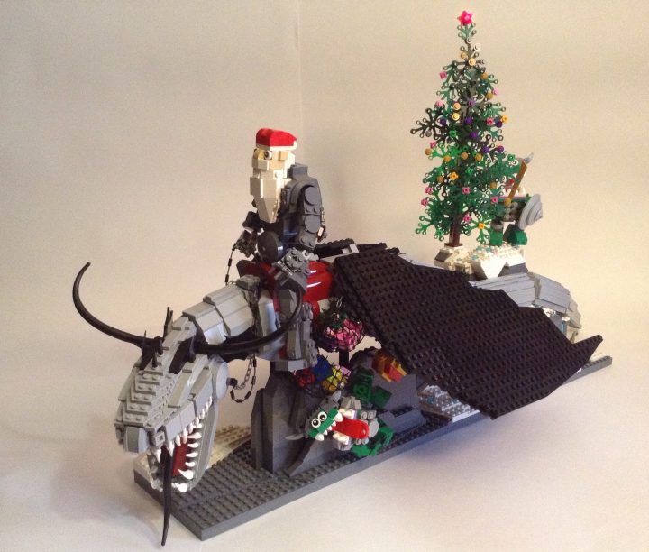 LEGO MOC - New Year's Brick 2017 - Операция 'Много подарков для Оркомикселей': Горк и Морк узнали маршрут по которому снежные виверны будут доставлять подарки и устроили засаду у одинокой елки на лысой горе.<br />
<br />
