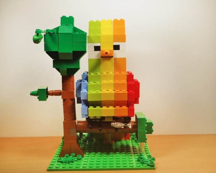 LEGO MOC - Fantastic Beasts And Who Dreams Of Them - Радужная птица: Общий вид.